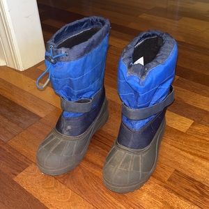 Columbia Kids Blue and Black Snow Boots